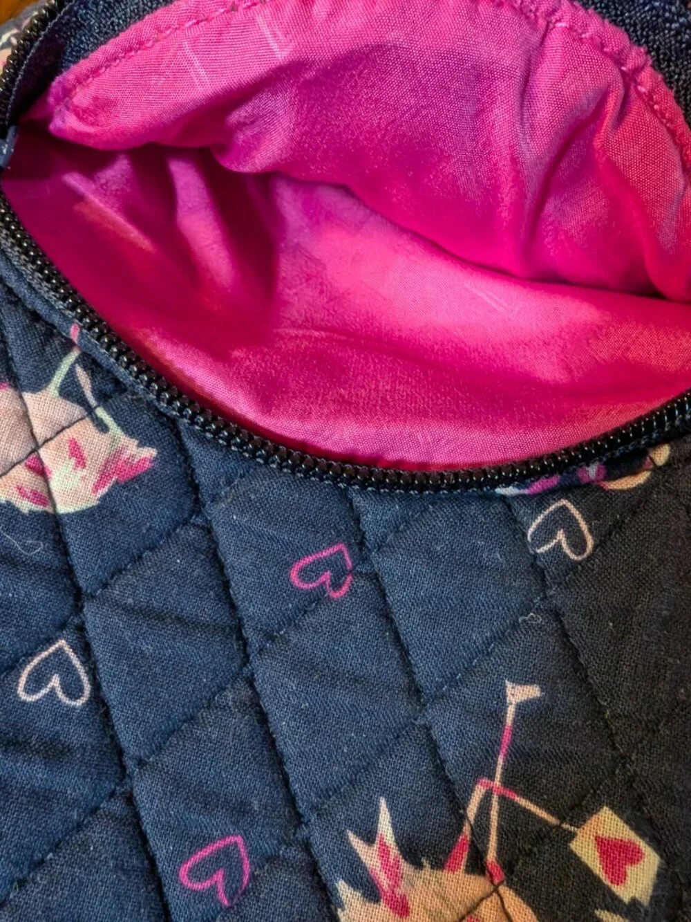 Vera Bradley Flamingo Quilted Sling Bag Navy Pink Crossbody with Zipper Charm - Picture 6 of 8